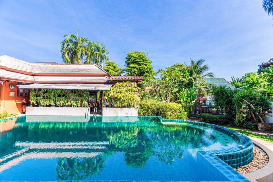OYO 454 Monaburi Hotel, Rawai P0, Phuket