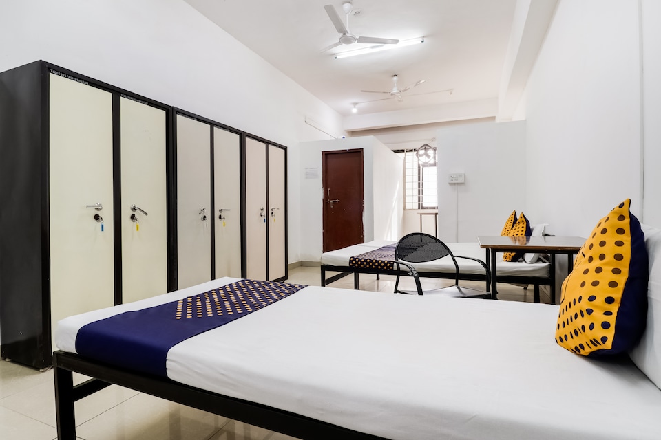 SPOT ON 65123 Raj Service Apartments, Ayudha Bypass, Bhopal