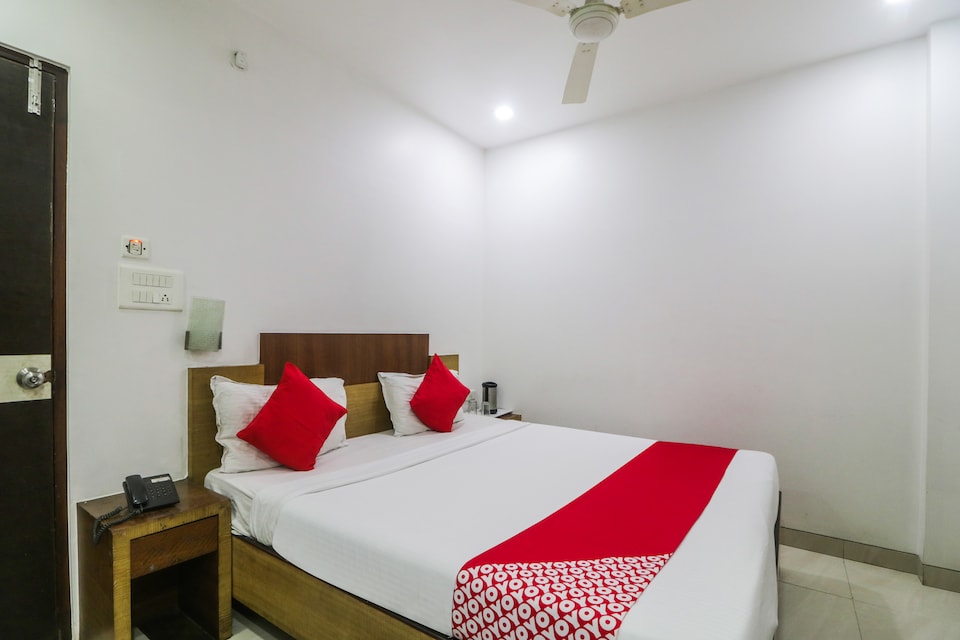OYO 65124 Hotel Simran Regency , Pandri Road, Raipur