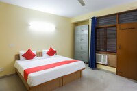 OYO Zero To Z Residency Near Pvr Ansal Plaza Greater Noida
