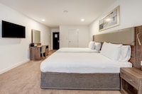 OYO Plymouth Central Hotel