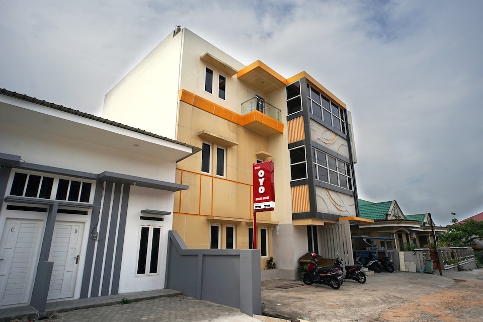 OYO 2193 Mama's House, Sepinggan, Balikpapan