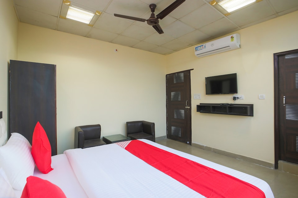 OYO 65168 City Residency, Faridabad, Faridabad