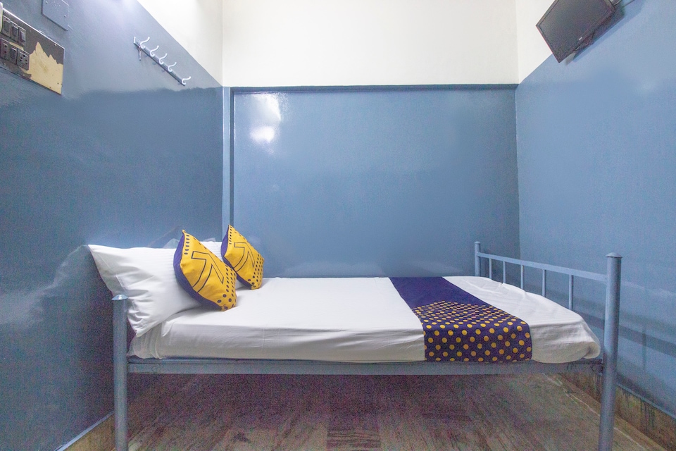 SPOT ON 65186 Venkateshwara Lodge, Tumkur Road-II, Bangalore