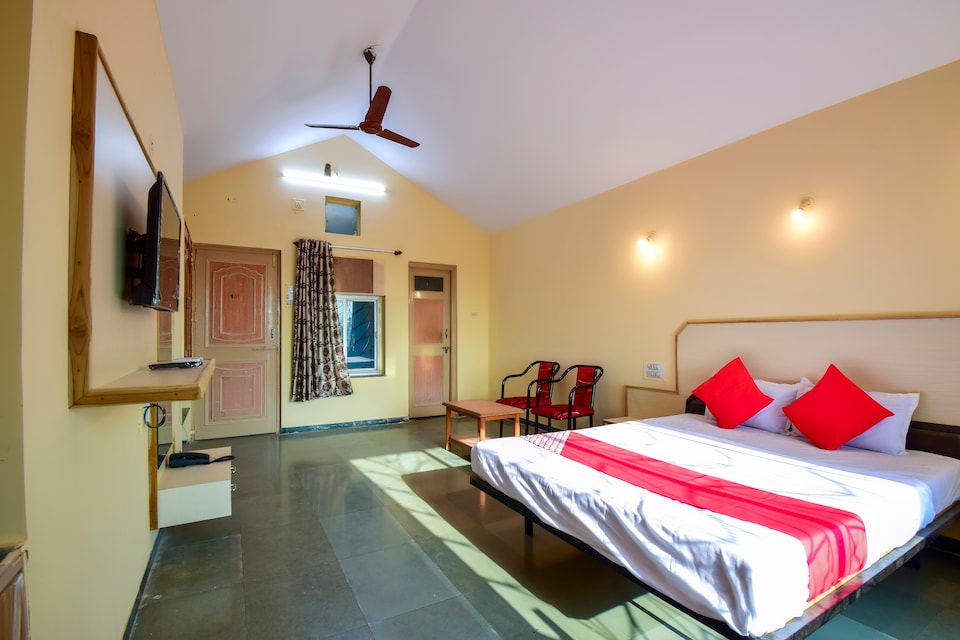 OYO 65197 Green Woods Resorts, Solapur, Solapur