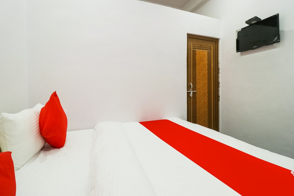 OYO 65207 Hotel Classic Inn , Godowlia, Varanasi