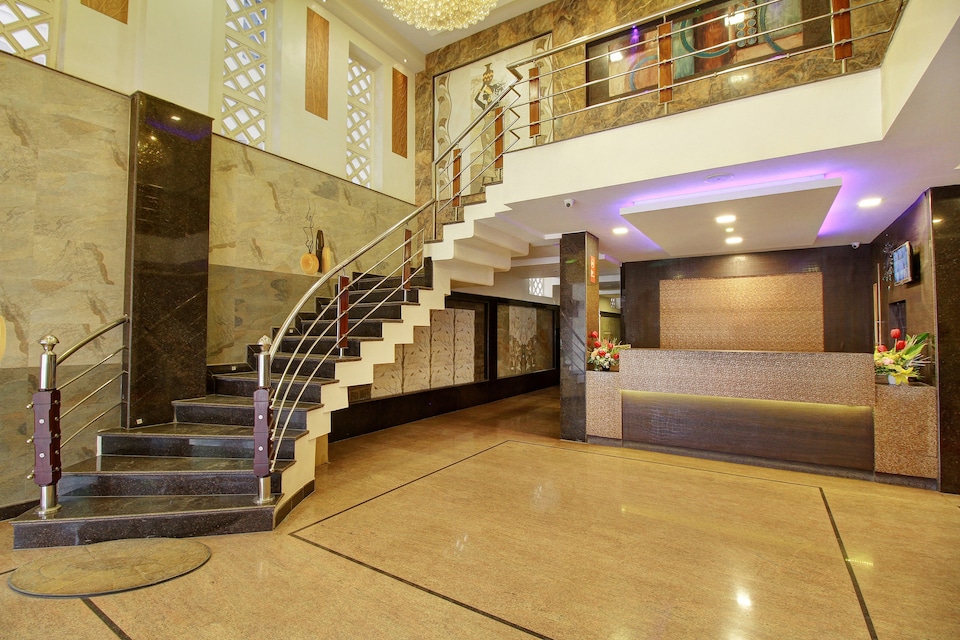 OYO 5305 Lemon Park, Gandhipuram Coimbatore, Coimbatore