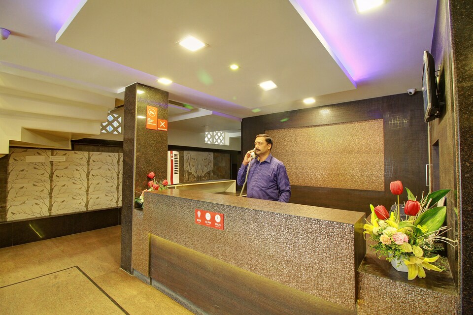 OYO 5305 Lemon Park, Gandhipuram Coimbatore, Coimbatore