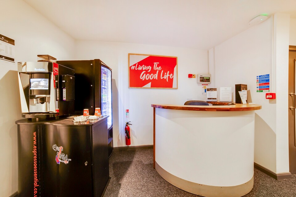 OYO Snooze Hotel, Corby (North England), Corby