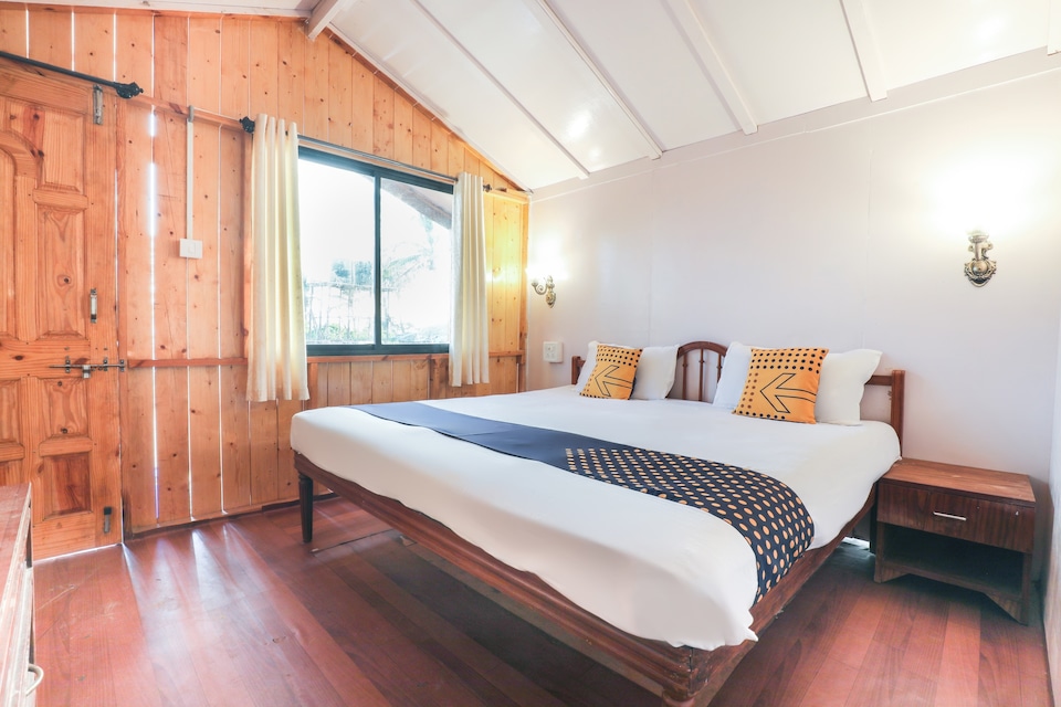 OYO The Hangout Beach Huts, Arambol Goa, Goa