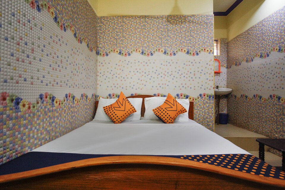 SPOT ON 65245 Sri Sairam Lodge, Outskirts Trichy, Trichy