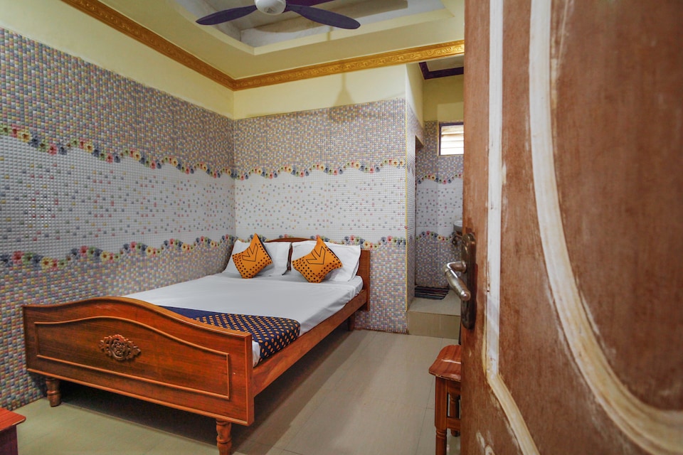 SPOT ON 65245 Sri Sairam Lodge, Outskirts Trichy, Trichy