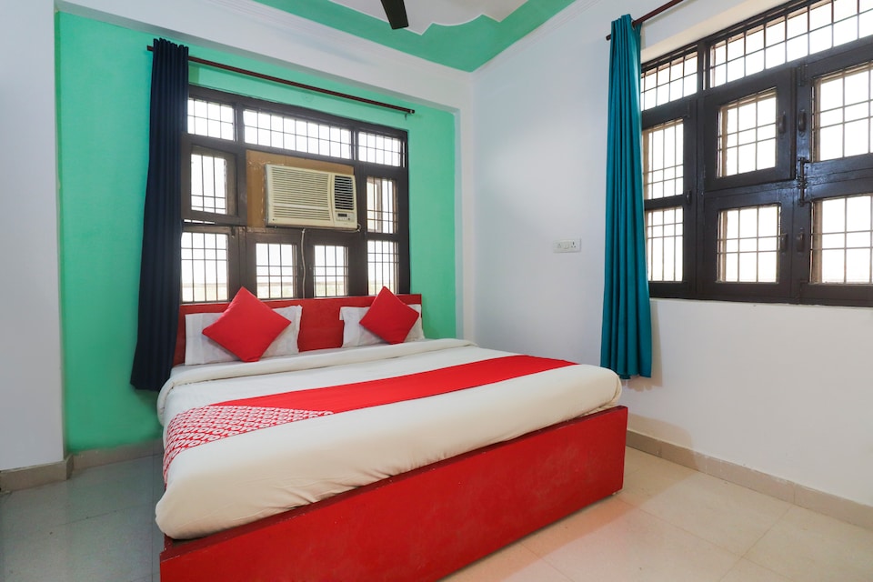 OYO 65292 A ONE Hotels, Noida City, Noida