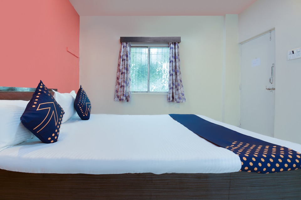 SPOT ON 65334 Akash Garden And Lodge , Viman Nagar, Pune