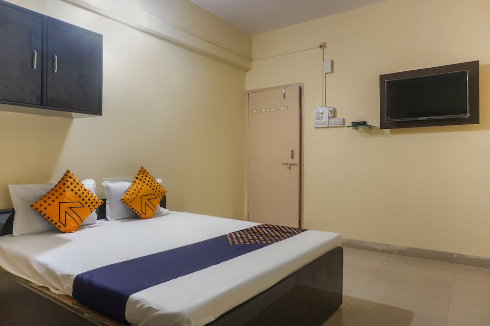 SPOT ON New Royal Lodge, Hadapsar Pune, Pune