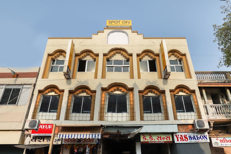 SPOT ON 65366 Hotel Gurukrupa, Morbi, Morbi