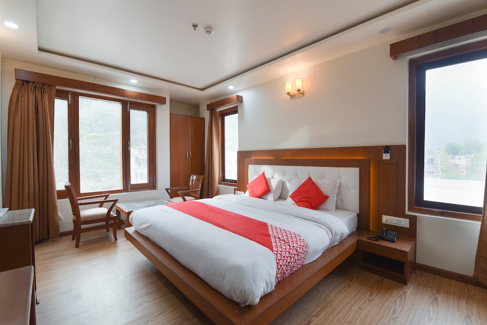 OYO 65400 Hotel Ashivan Basera, Kullu Bhuntar Area, Manali