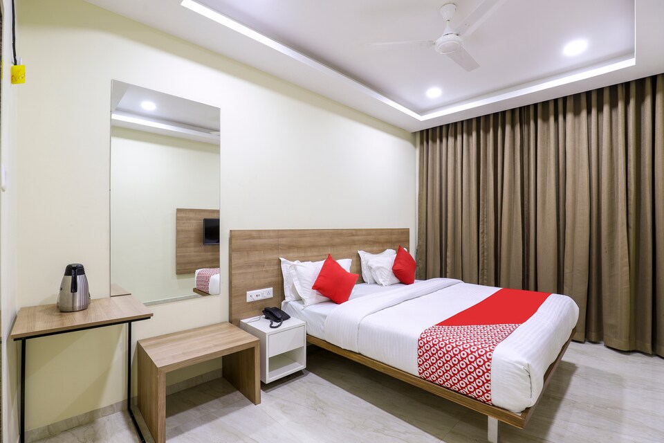 OYO 65403 Atithi Hotel, Vyara, Vyara