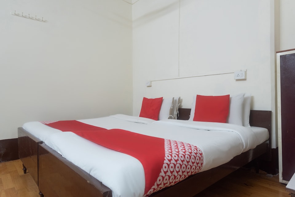 OYO Hotel Windsor Near Gateway Of India Mumbai, Mumbai CST-Churchgate-Colaba, मुंबई