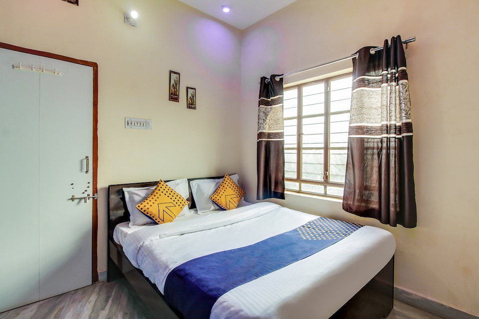 OYO 65426 Hotel Lord Krishna, Abu-Road, Mount-Abu
