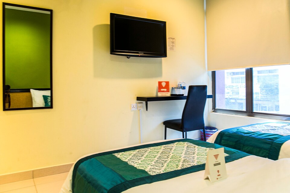 OYO 151 Twin Hotel, Maluri, Cheras