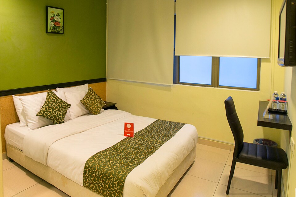 OYO 151 Twin Hotel, Maluri, Cheras