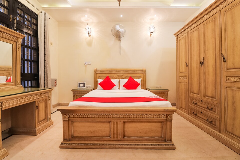 OYO 65457 Sr Stay Inn, Gomti Nagar Lucknow, Lucknow