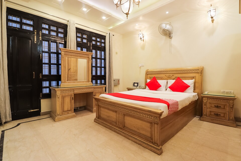 OYO 65457 Sr Stay Inn, Gomti Nagar Lucknow, Lucknow