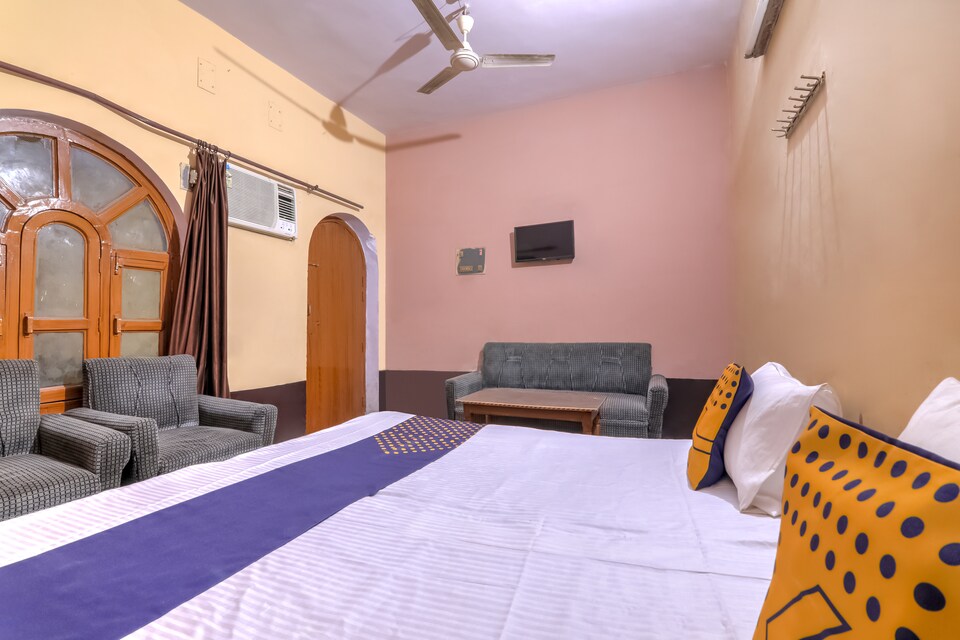 SPOT ON 65457 Hotel Satendra, Basti, Basti