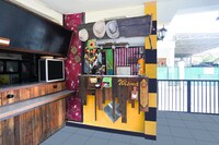 OYO Life 2215  Al' Yuafa