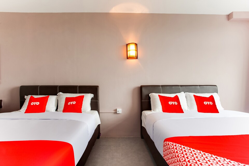 OYO 89631 988 Hotel, Gelang Patah, Johor Bahru