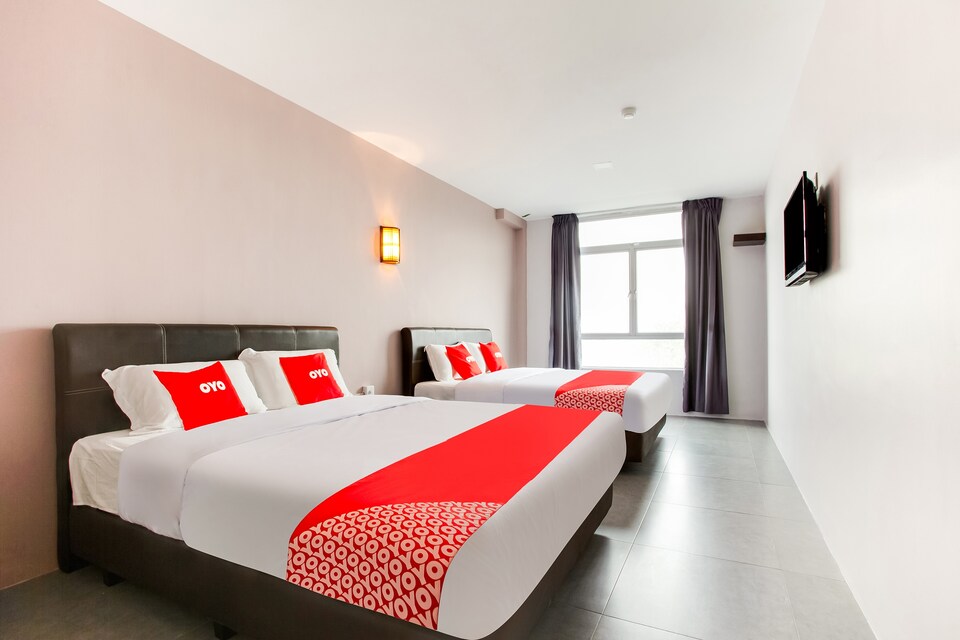 OYO 89631 988 Hotel, Gelang Patah, Johor Bahru