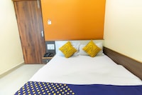 Hotel O SK Lodge
