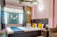 SPOT ON Kanpur Deluxe