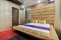 SPOT ON Kanpur Deluxe