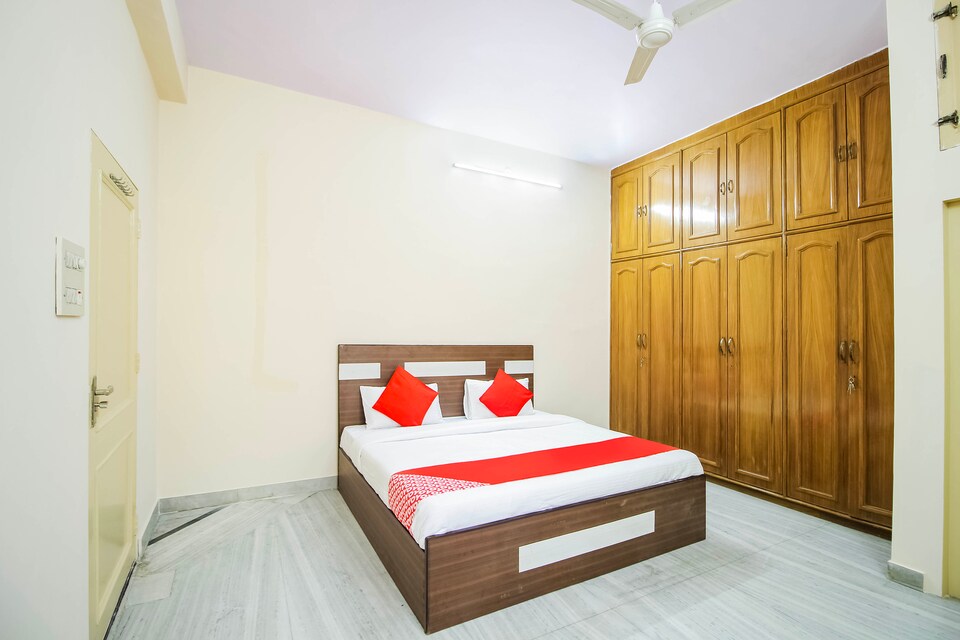 OYO 65530 Rajmegh Palace, Jaipur Airport, Jaipur