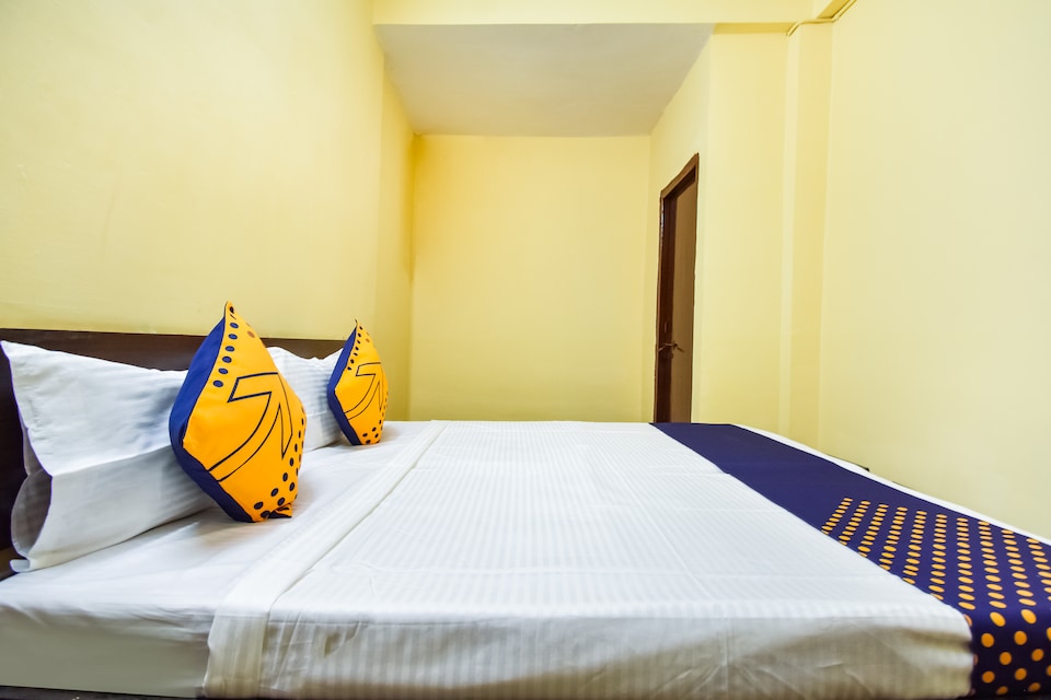 SPOT ON 65531 Pratap Lodge & Guest House, City Centre, Gwalior