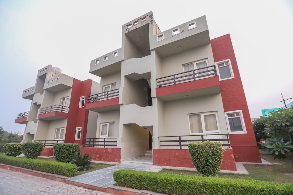 Capital O 65560 Vrinda Resort, Prem Mandir Vrindavan, Vrindavan