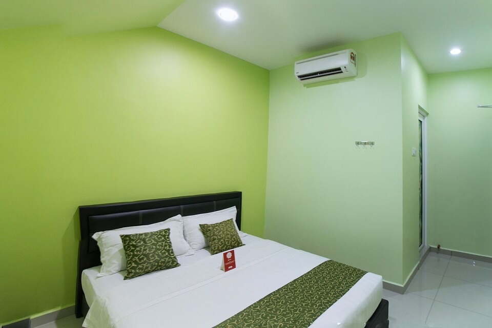 OYO 153 De Uptown Hotel 1, Damansara Utama, Petaling Jaya