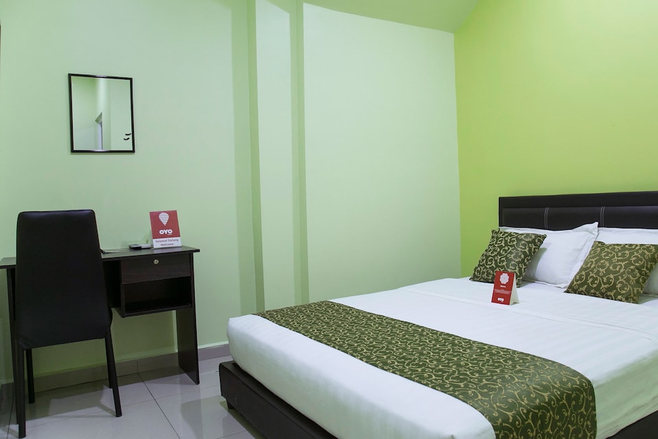 OYO 153 De Uptown Hotel 1, Damansara Utama, Petaling Jaya