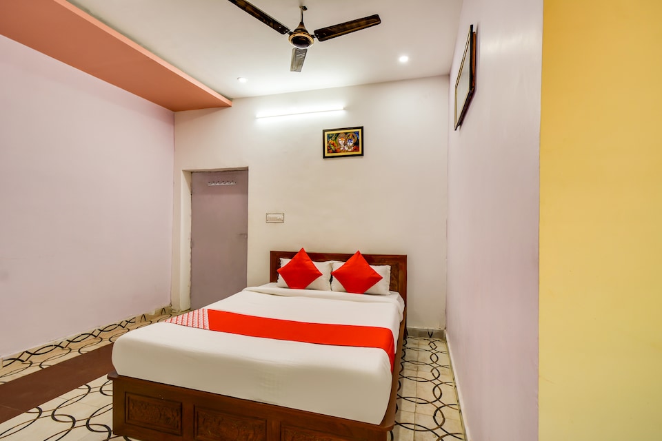 OYO 65573 Hotel Vrindavan & Restaurant, Chirawa, Jhunjhunu