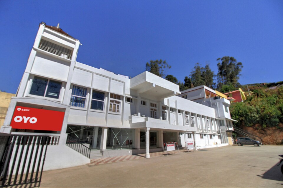 OYO 5337 Zion International, Ooty Coonoor Road, Ooty