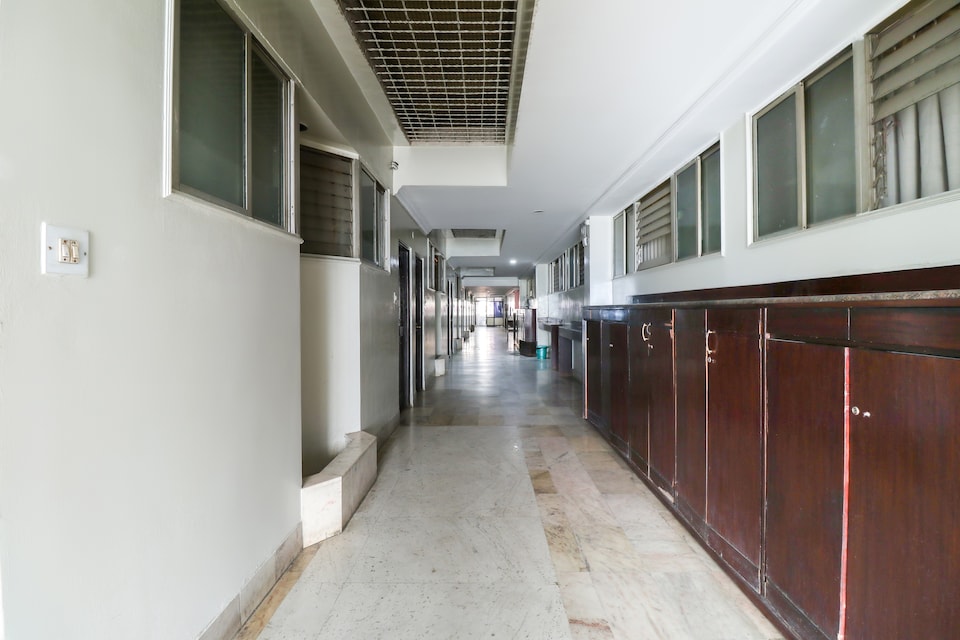 Super Hotel O Archana Inn, Majestic Bangalore-II, Bangalore