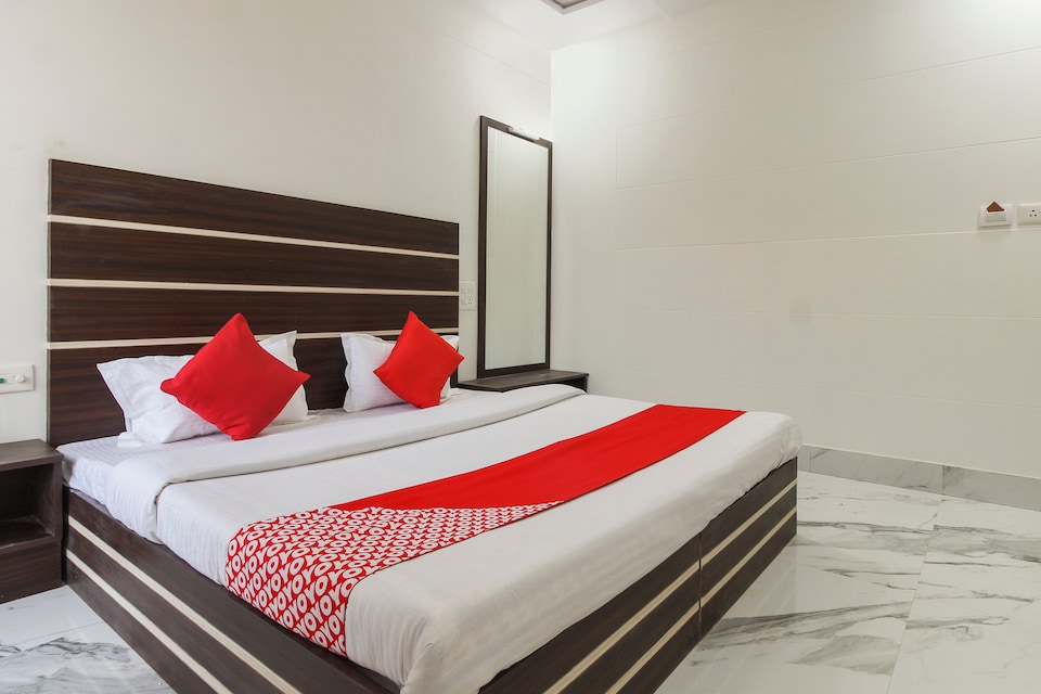 OYO 65596 Hotel Hira Ganga, Agra, Agra