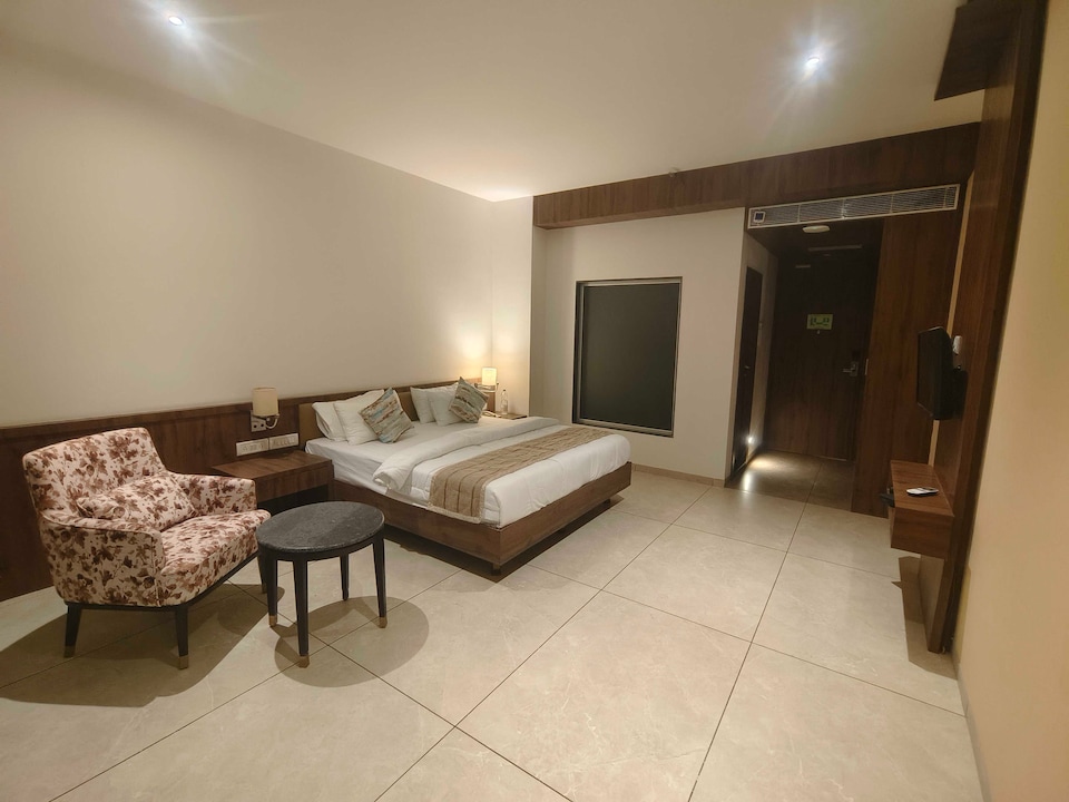 OYO Hotel Kamal Palace , Ahmedabad Railway Station, Ahmedabad