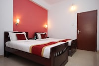 OYO Sr Legend Inn Near Sri Someshwara Swami Temple