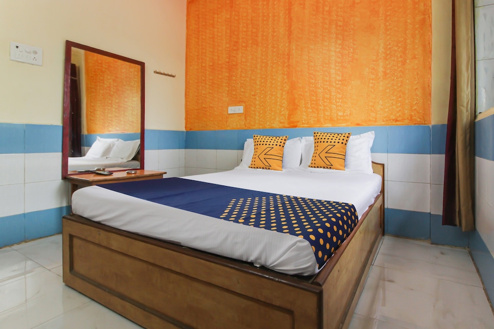 SPOT ON 65618 Sangram Lodge, Mumbai Panvel-CBD, Mumbai