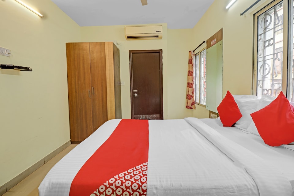 OYO Flagship 65625 Sai Star Deluxe Hotel, Majestic Bangalore, Bangalore