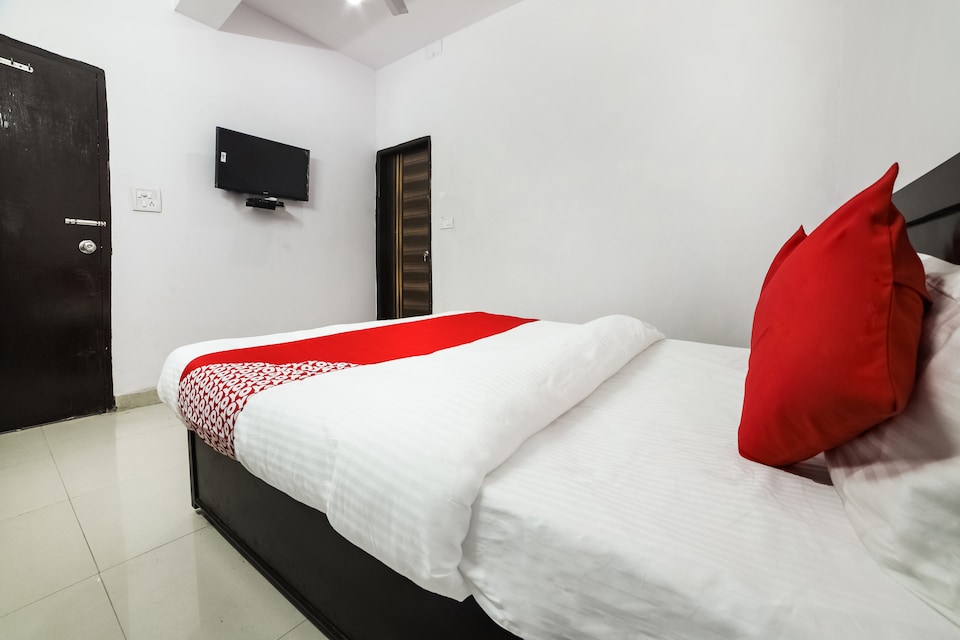 OYO 65656 Hotel Ashoka Inn, Dwarka Delhi, Delhi
