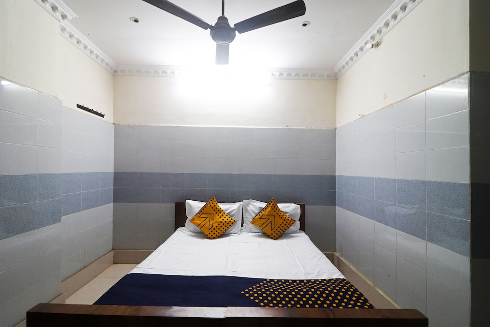 SPOT ON 65658 Srinivas Residency , Behrampur, Behrampur